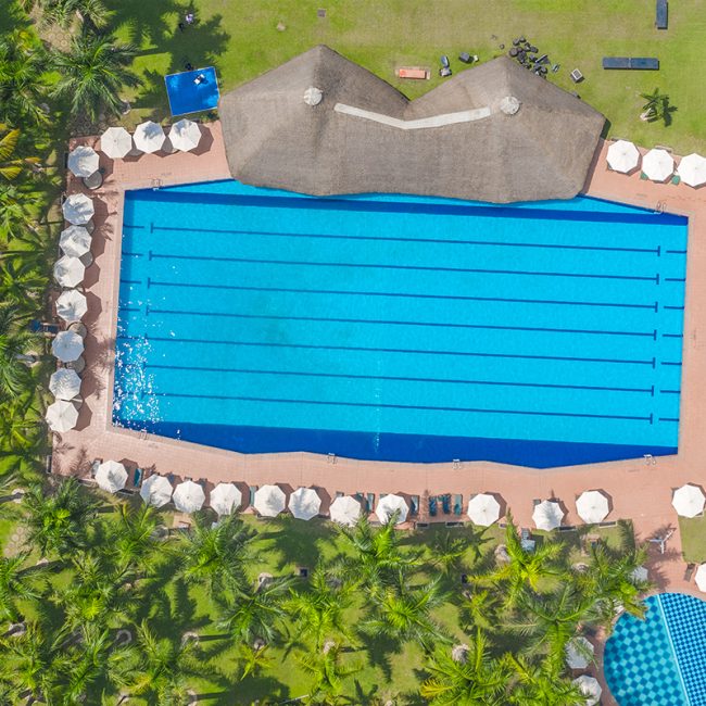 speke resort poolside Restaurant