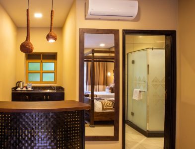 Speke Resort Munyonyo -Studio room bedroom
